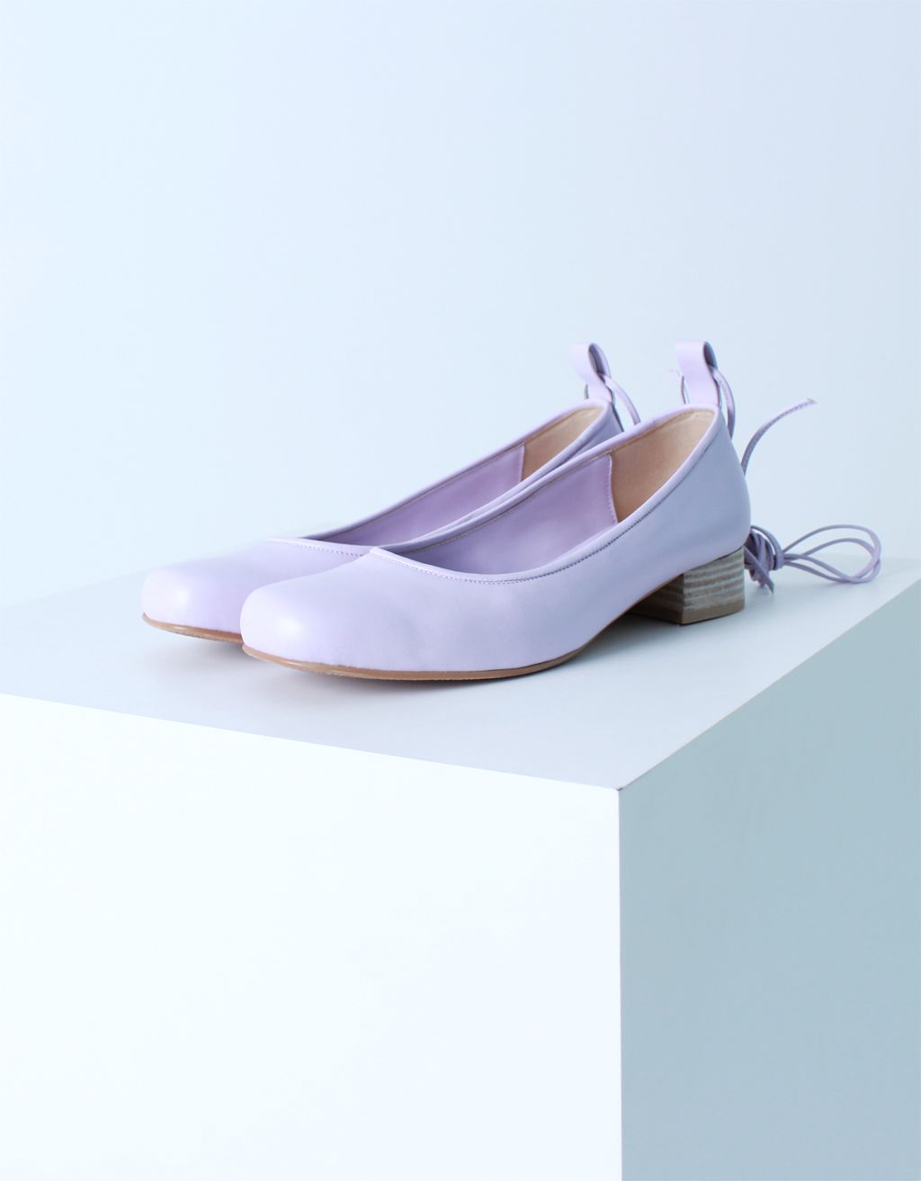 Plie Shoes (Lilac)