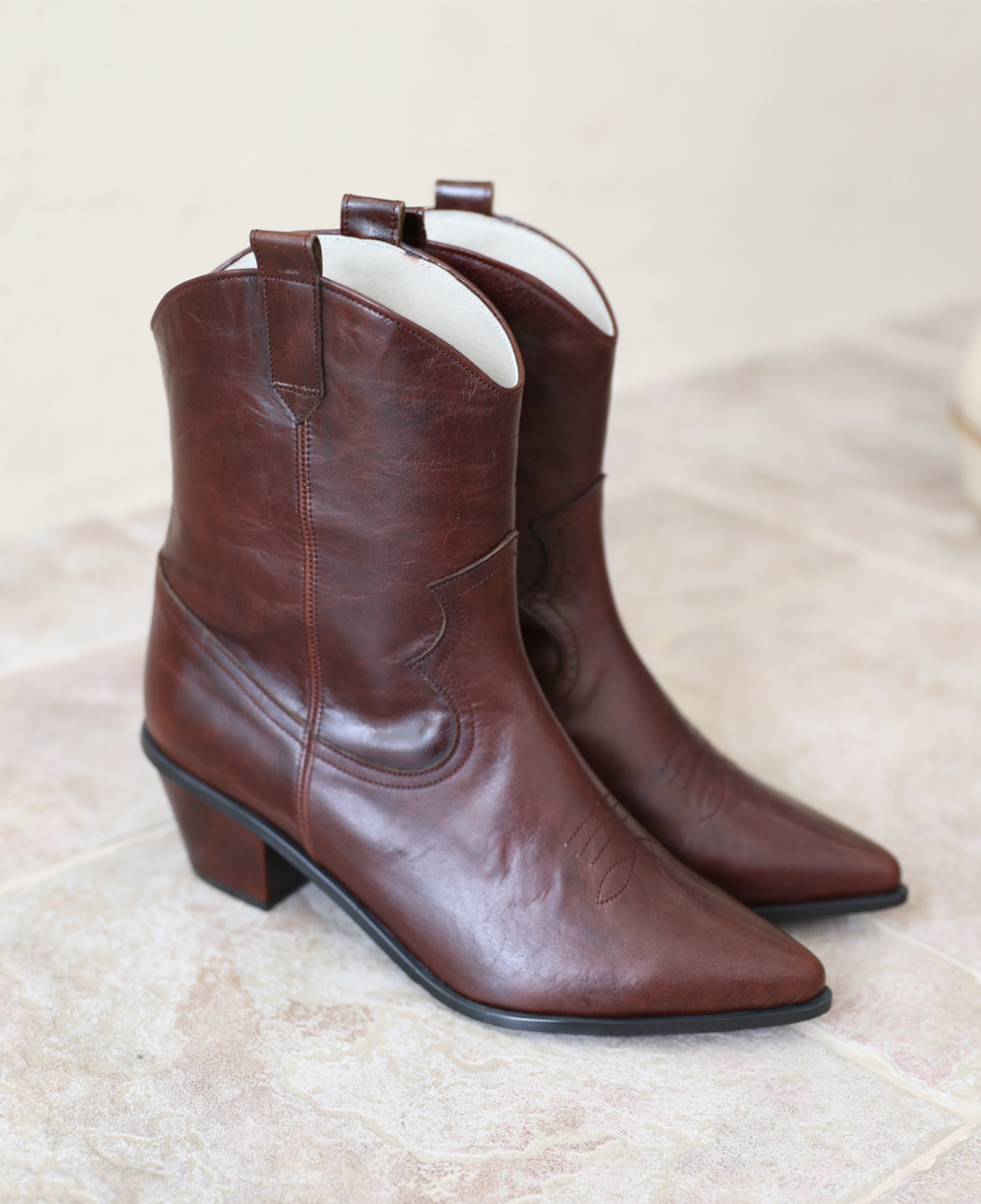 Low Western Boots (Vintage Brown)